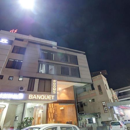 Hotel Navjivan Himatnagar Luaran gambar