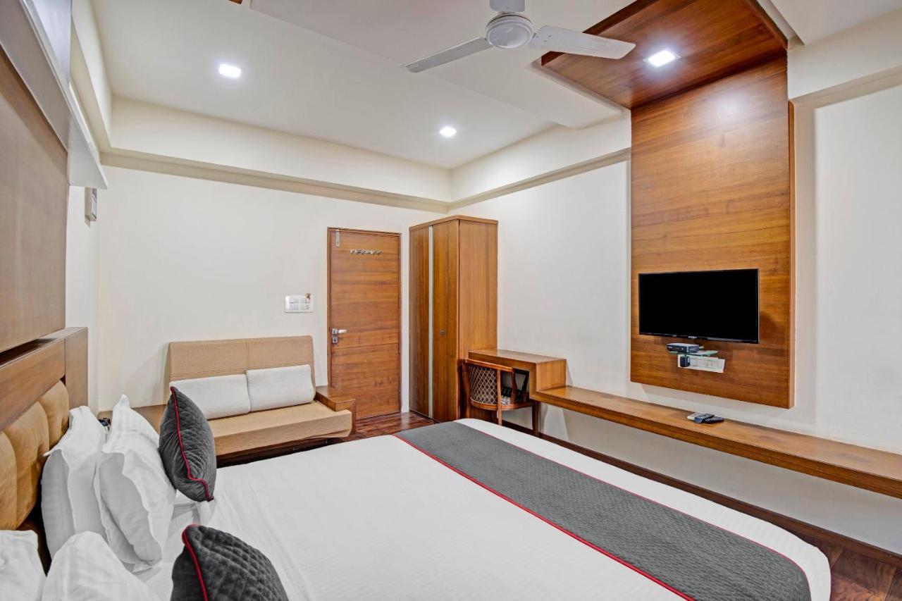 Hotel Navjivan Himatnagar Luaran gambar