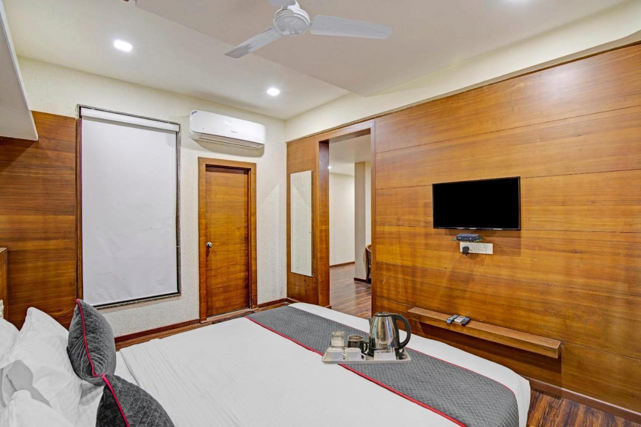 Hotel Navjivan Himatnagar Luaran gambar