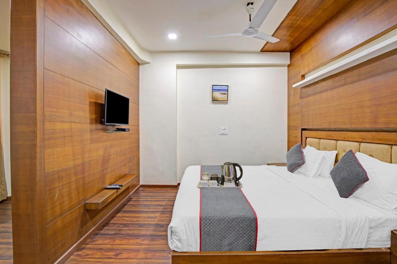 Hotel Navjivan Himatnagar Luaran gambar