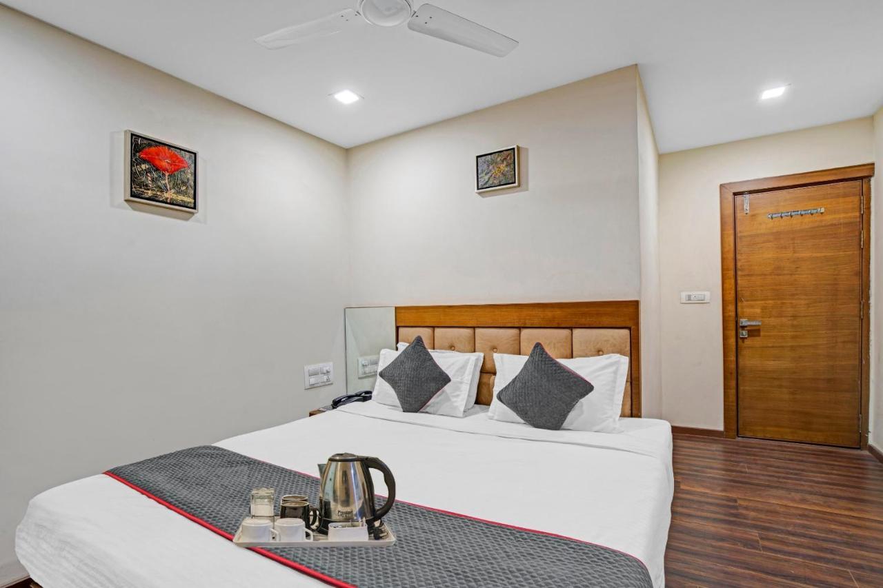Hotel Navjivan Himatnagar Luaran gambar