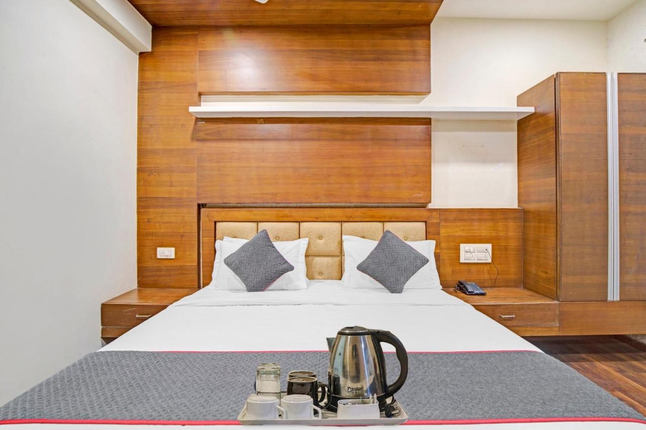 Hotel Navjivan Himatnagar Luaran gambar